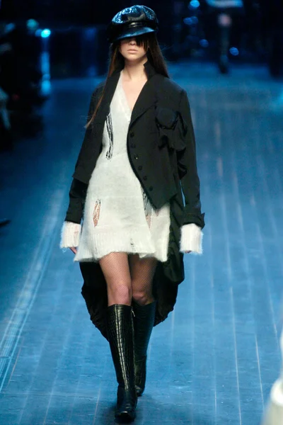 Look 4